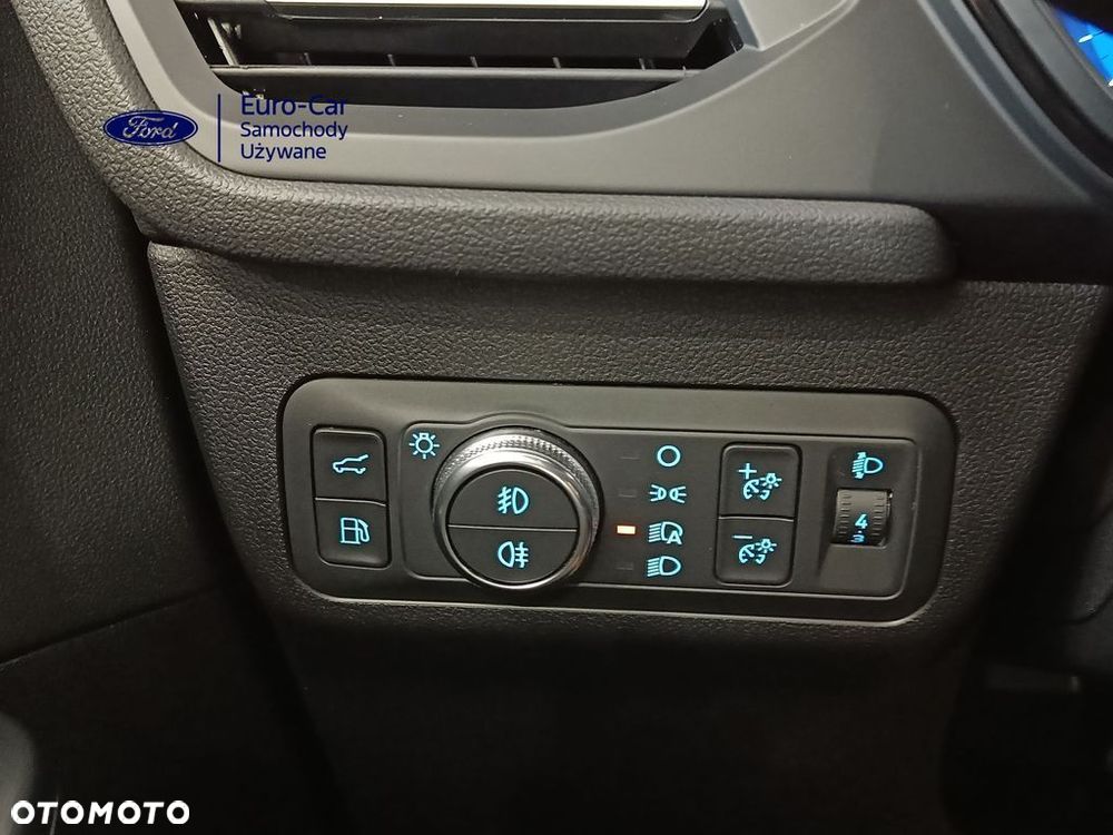 Ford Kuga 2.5P PHEV FWD ST-Line X - 29