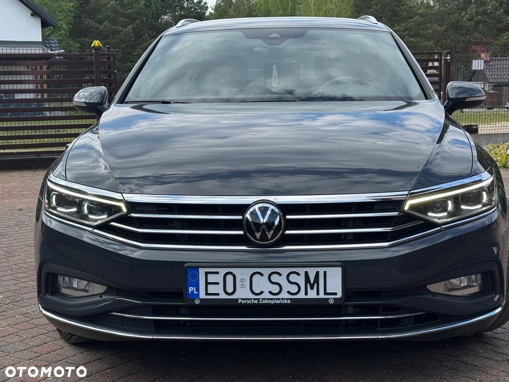 Volkswagen Passat - 4
