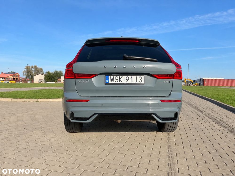 Volvo XC 60 B5 B AWD Plus Dark - 7