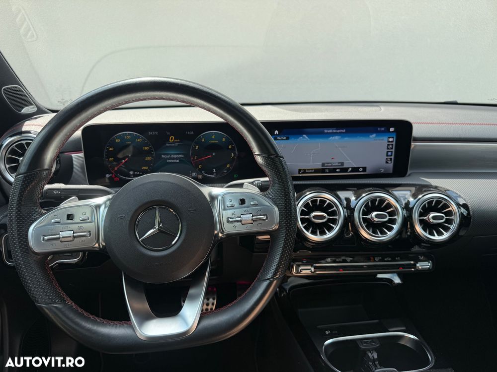 Mercedes-Benz CLA 220 - 40