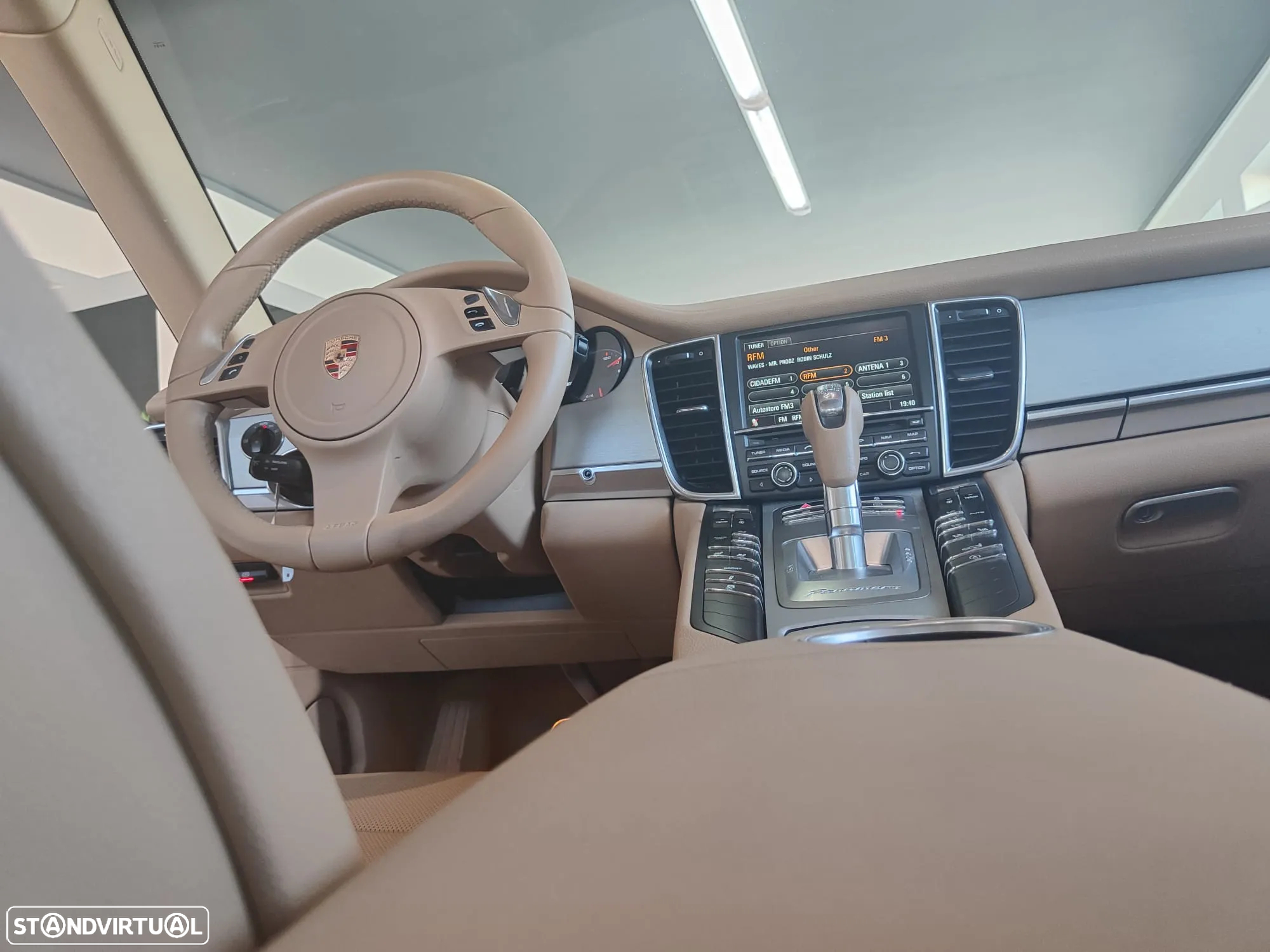 Porsche Panamera Platinum Edition - 21