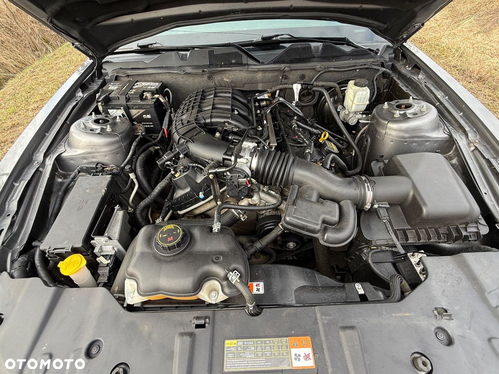Ford Mustang 3.7 V6 Premium - 12