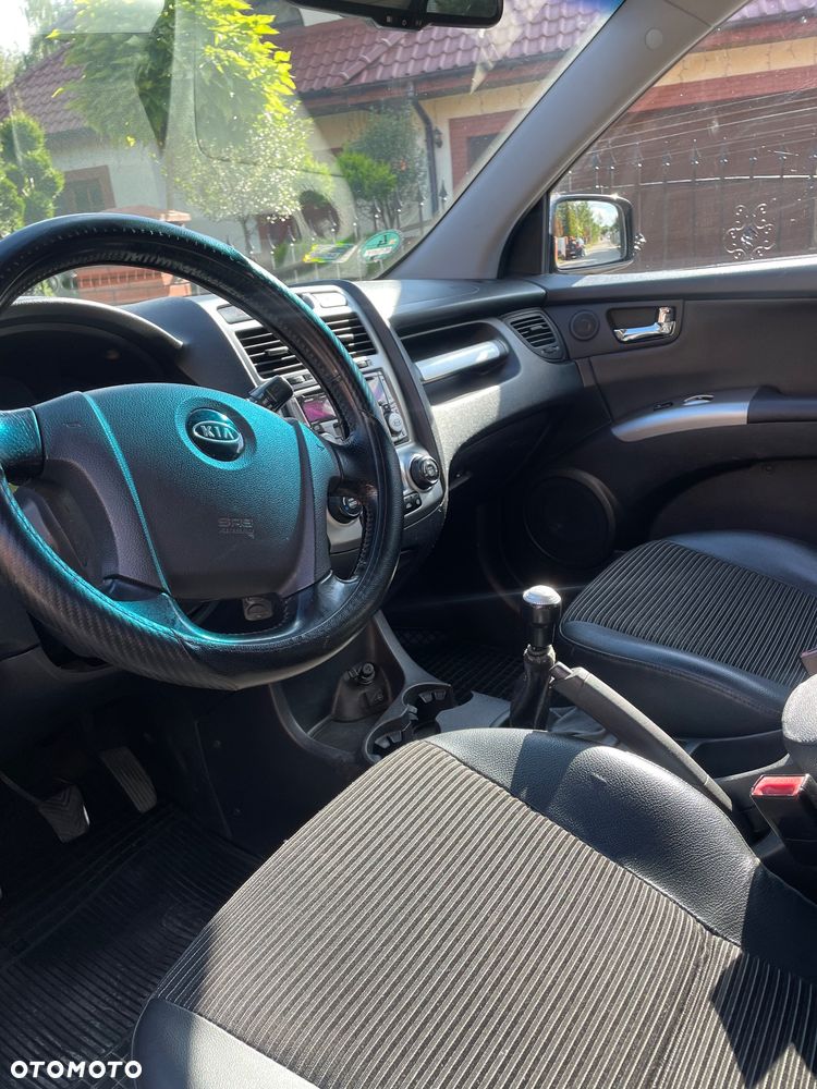 Kia Sportage 2.0 Tour - 13
