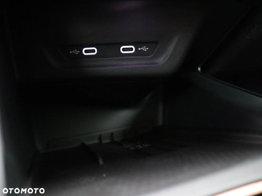 Cupra Terramar 1.5 e-Hybrid DSG VZ - 27