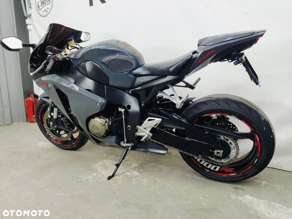 Honda CBR - 25