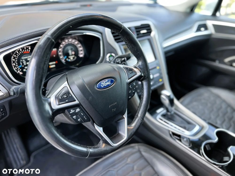 Ford Mondeo - 17