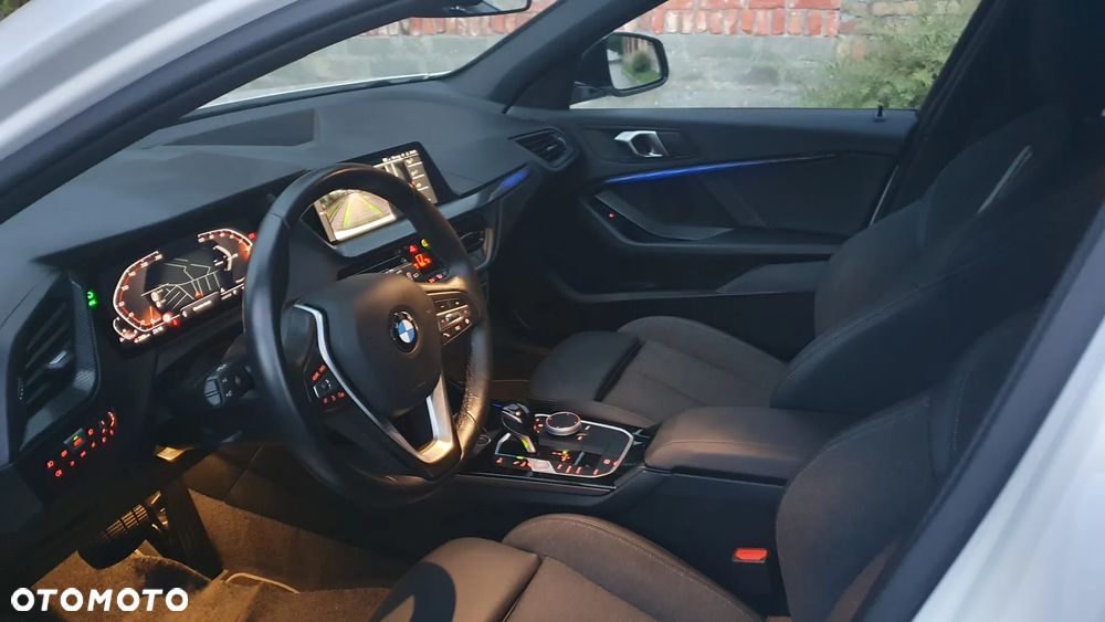 BMW Seria 1 118i Sport Line - 29