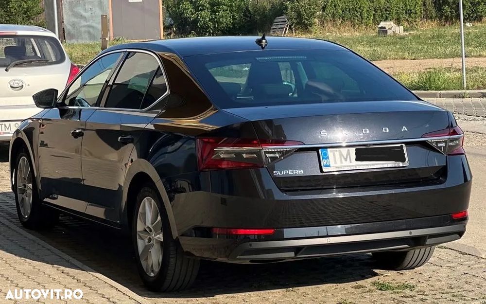 Skoda Superb 2.0 TDI DSG Ambition - 6