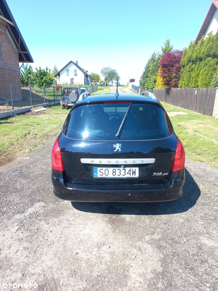 Peugeot 308 1.6 Premium Plus - 4