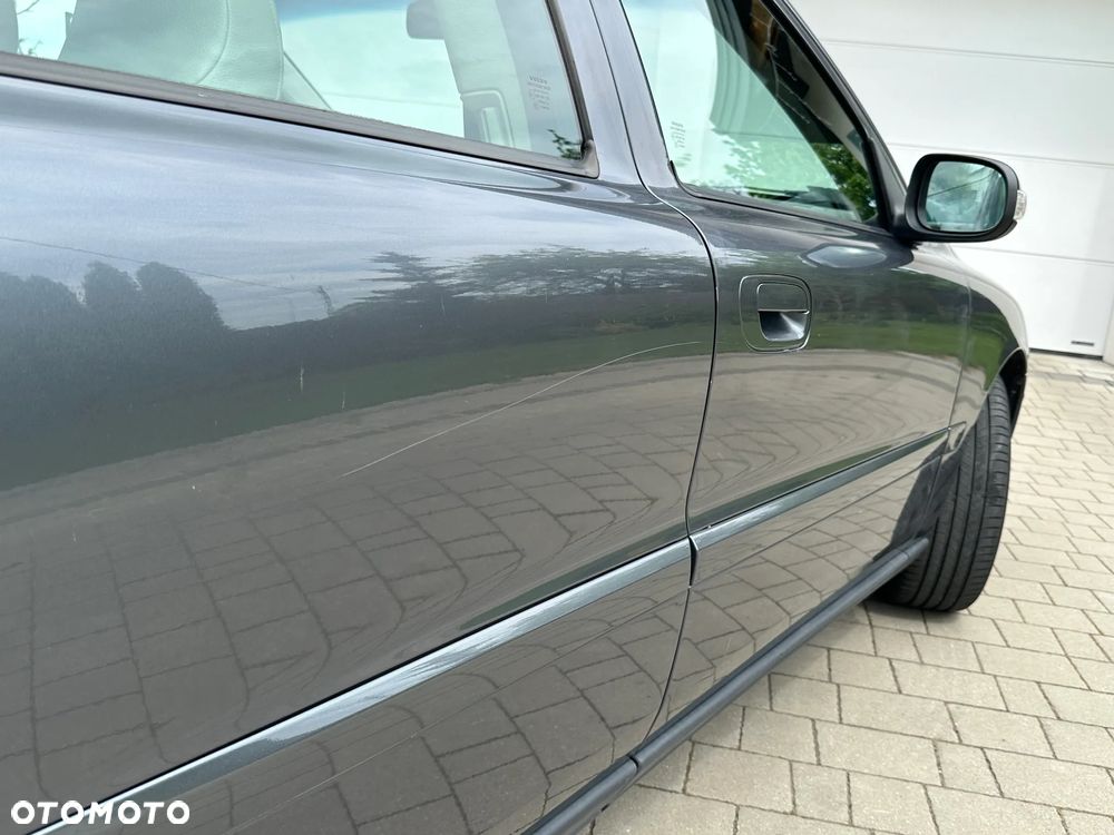 Volvo S60 2.4D Kinetic - 22