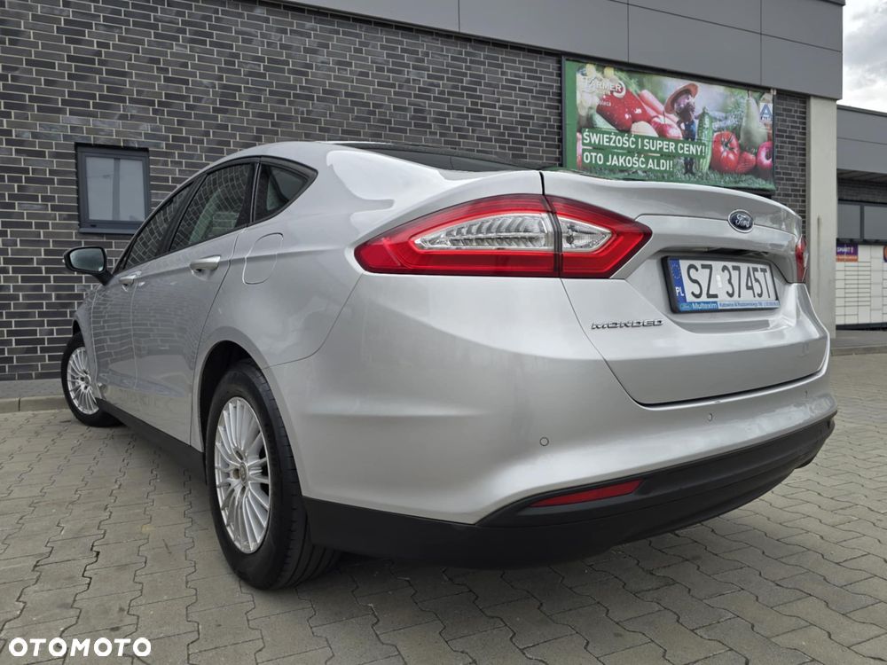 Ford Mondeo 2.0 TDCi Ambiente - 10