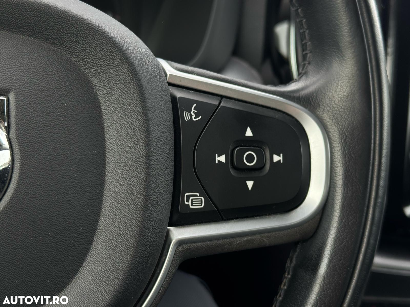 Volvo XC 60 D4 Geartronic Momentum - 11