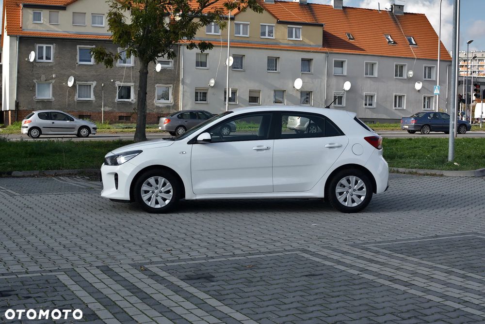 Kia Rio - 3