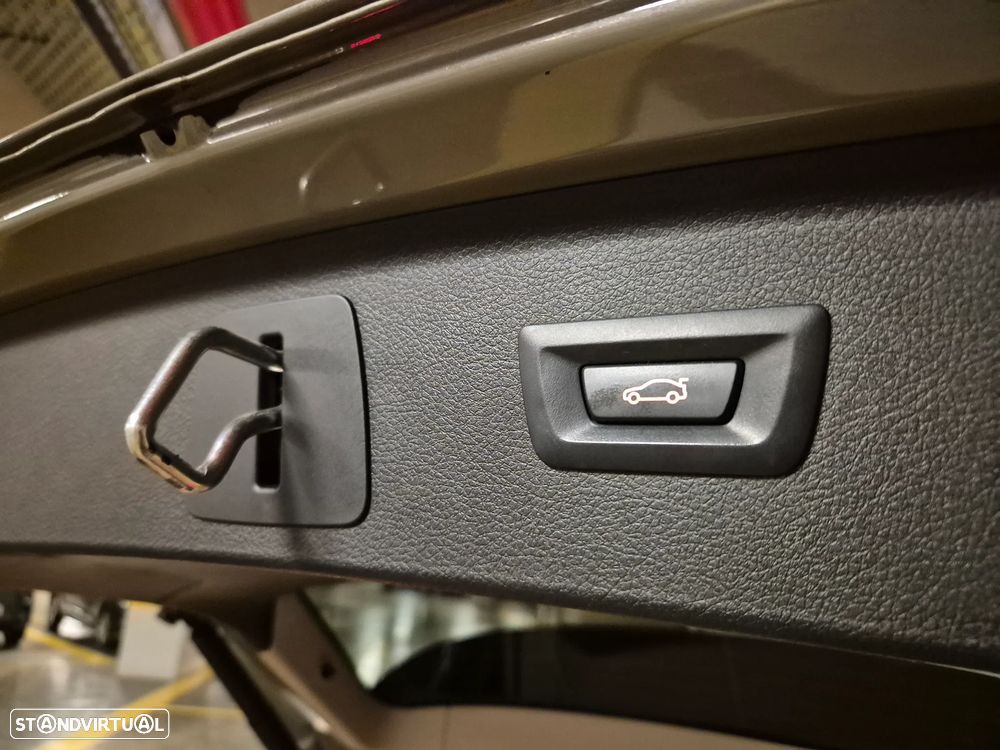 BMW 216 Active Tourer d Line Luxury Auto - 40