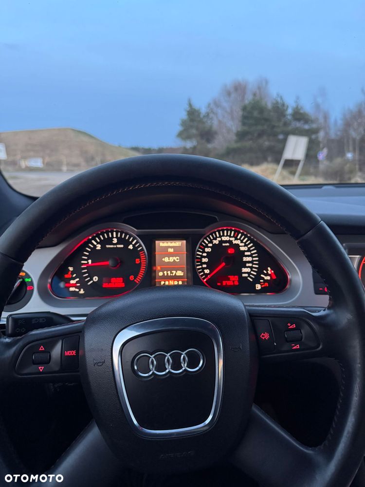 Audi A6 Allroad - 16