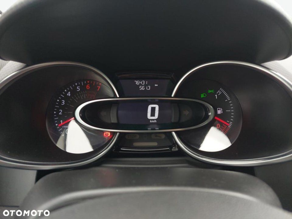 Renault Clio - 17