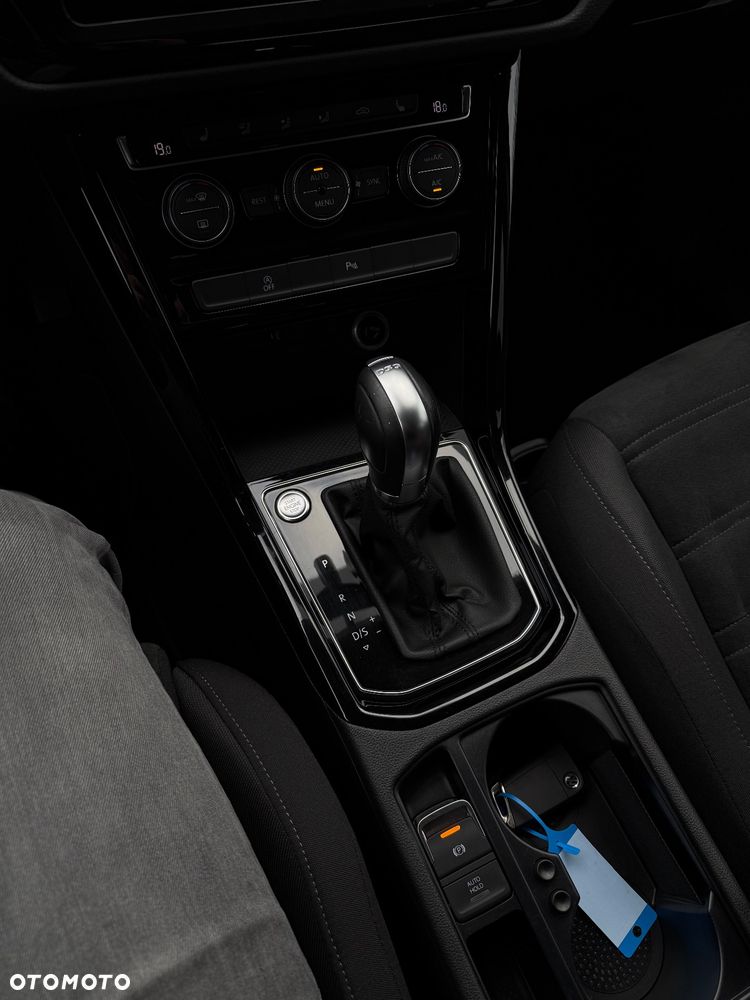 Volkswagen Touran 1.5 TSI ACT OPF DSG Highline - 23