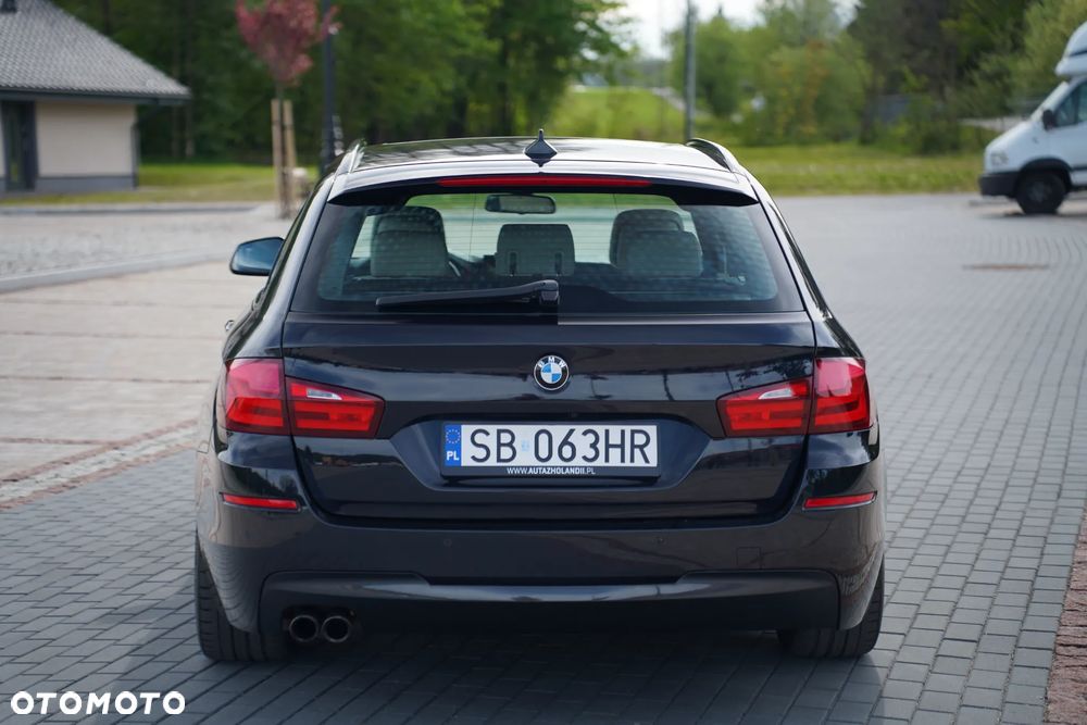 BMW Seria 5 528i Sport-Aut - 10
