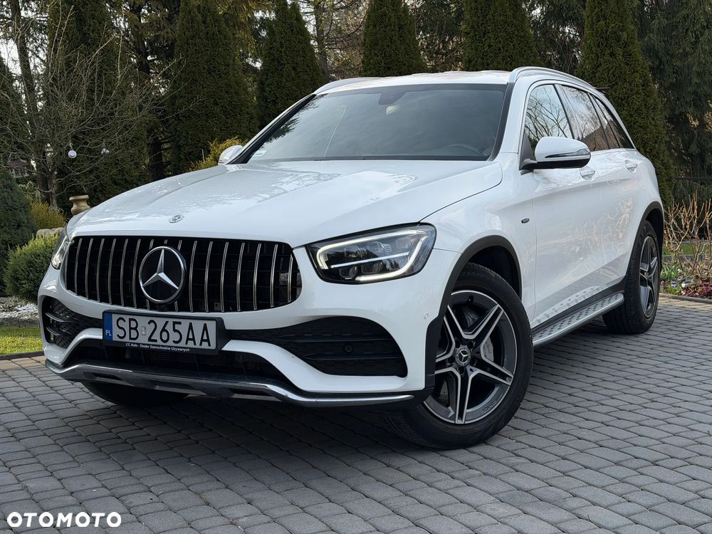 Mercedes-Benz GLC 250 4Matic 9G-TRONIC AMG Line - 4