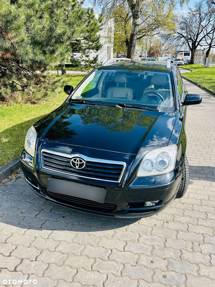 Toyota Avensis 2.2 D-4D Prestige - 1