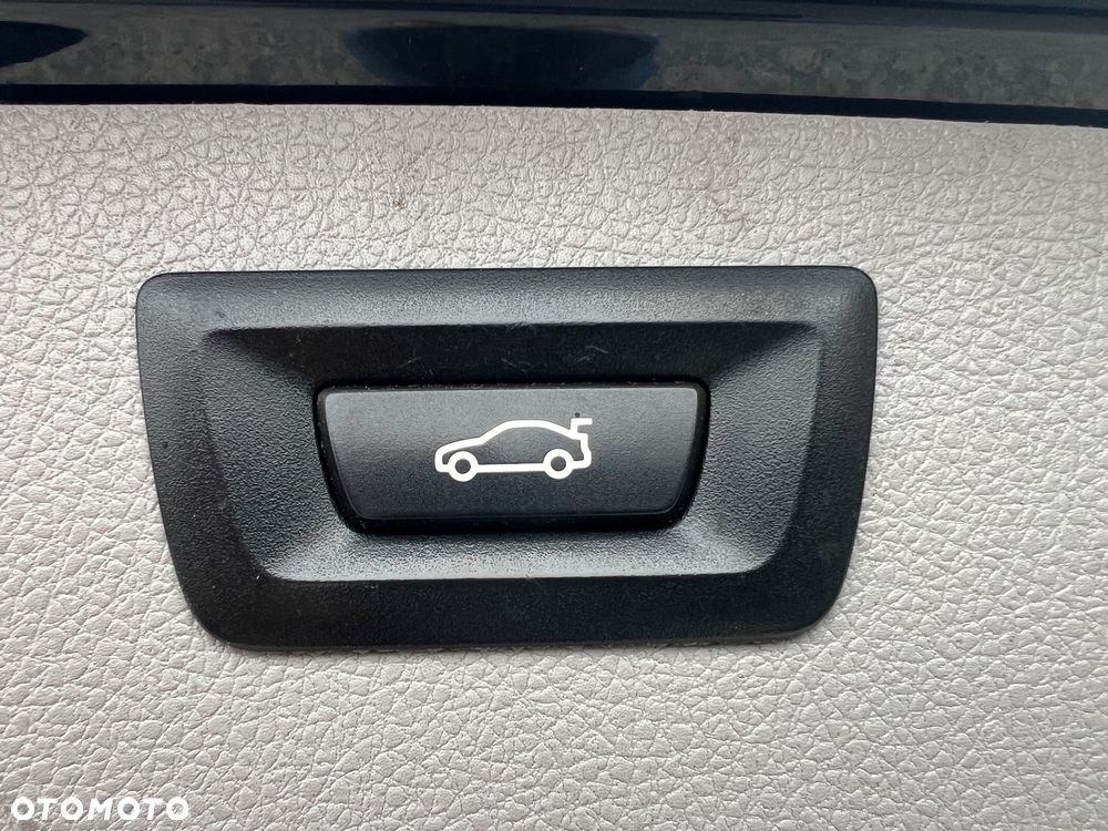 BMW Seria 3 316d - 29