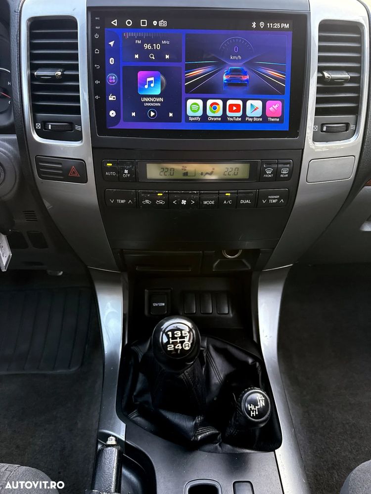 Toyota Land Cruiser - 12