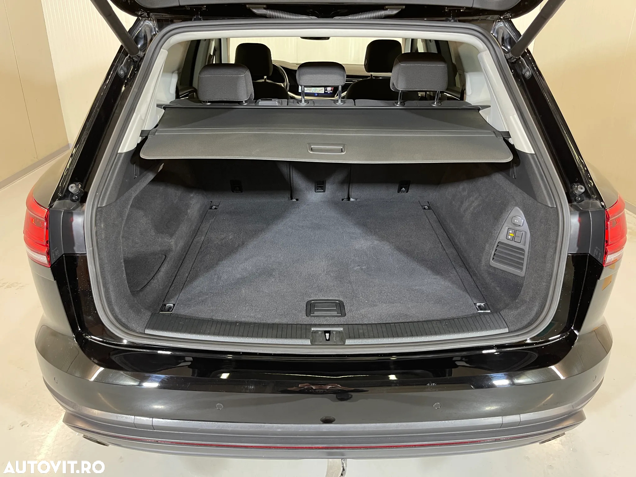 Volkswagen Touareg V6 TDI Style - 13