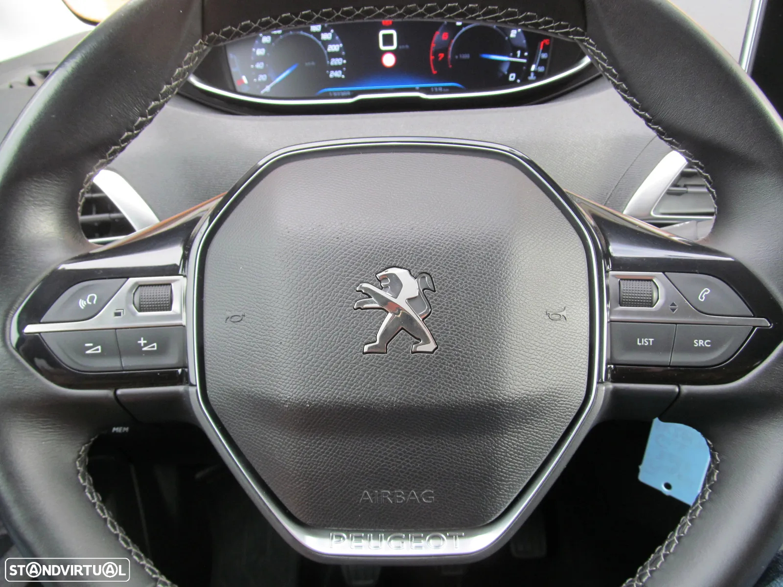 Peugeot 3008 1.2 PureTech Active Pack - 16