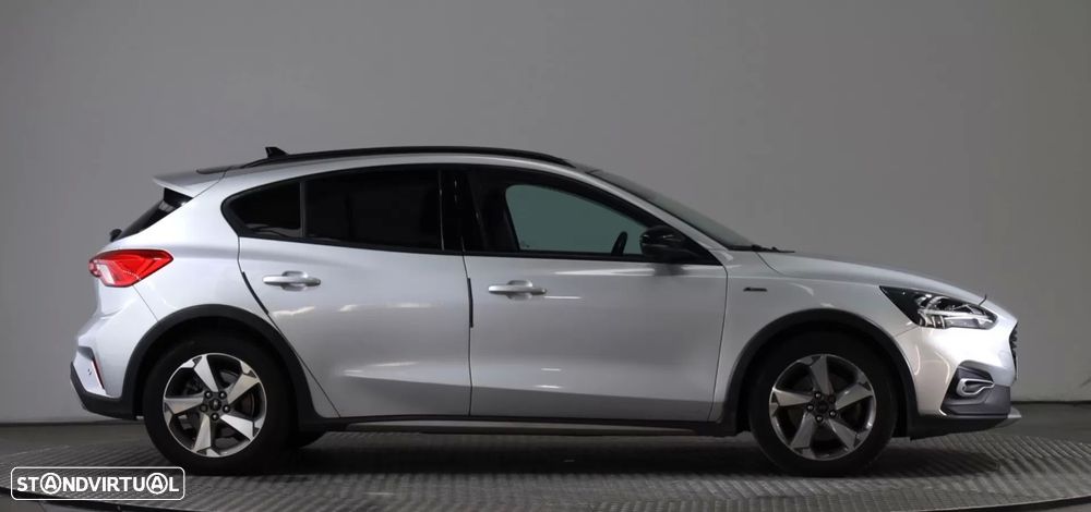 Ford Focus 1.0 EcoBoost Active X - 6