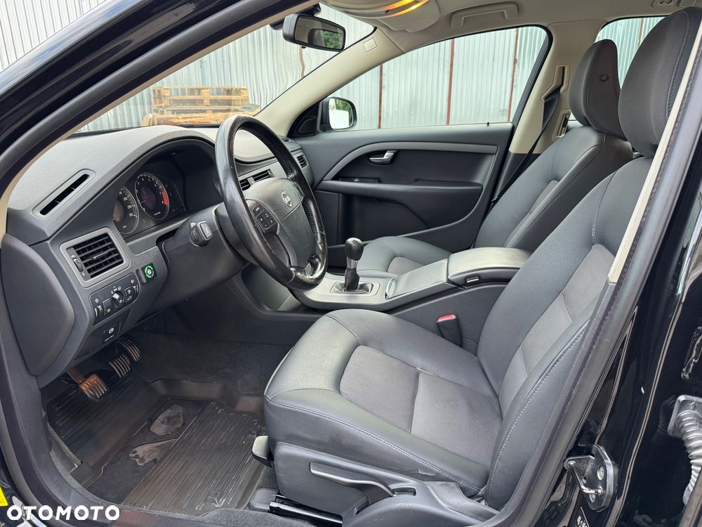 Volvo V70 2.0 Kinetic - 10