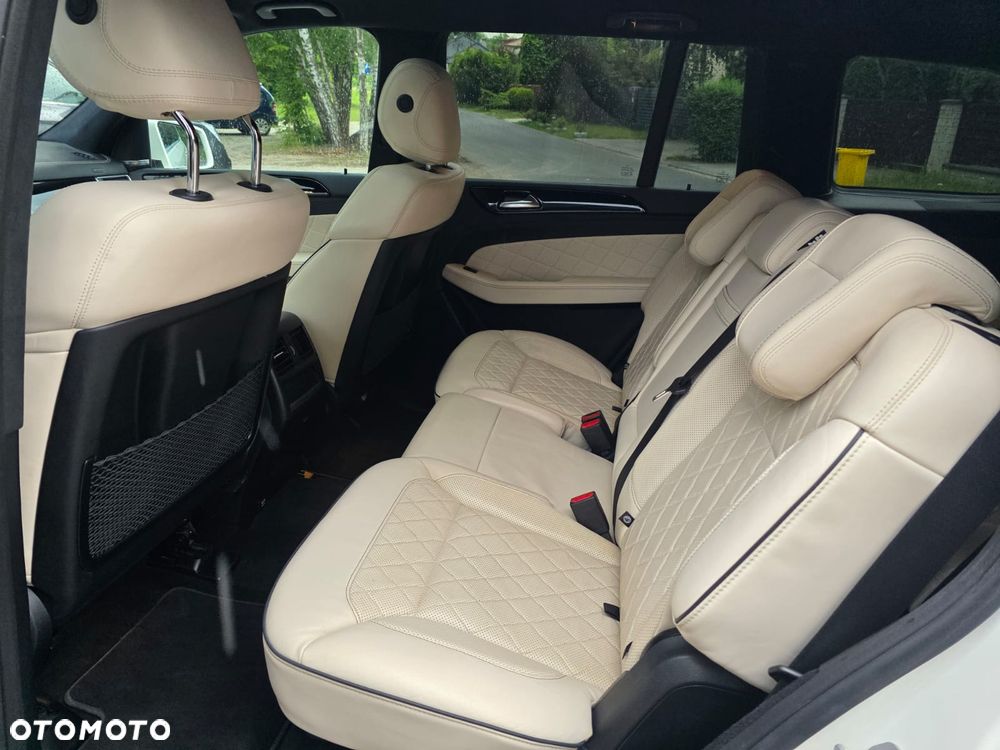 Mercedes-Benz GL 400 4Matic 7G-TRONIC - 26
