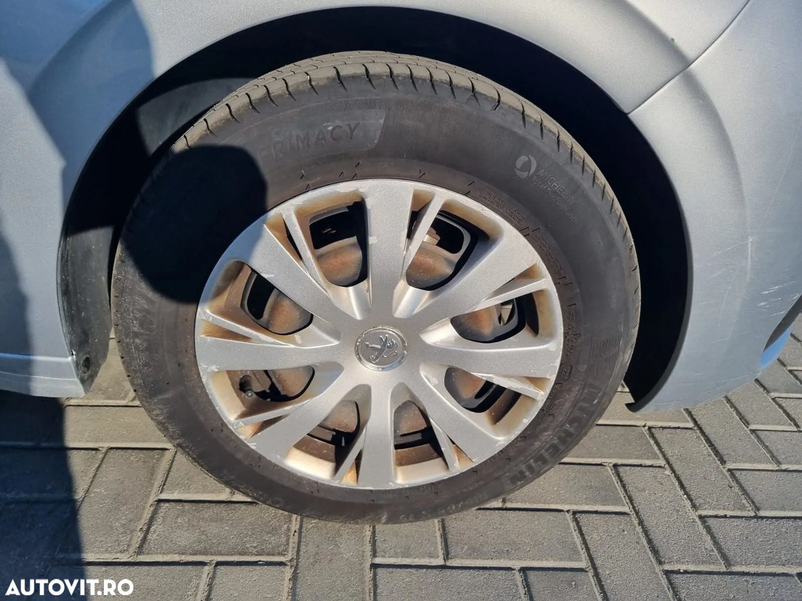Peugeot 208 1.2 L PureTech Access - 10