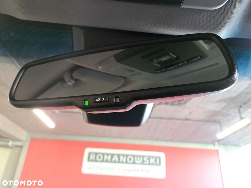 Toyota Camry 2.5 Hybrid Prestige CVT - 31
