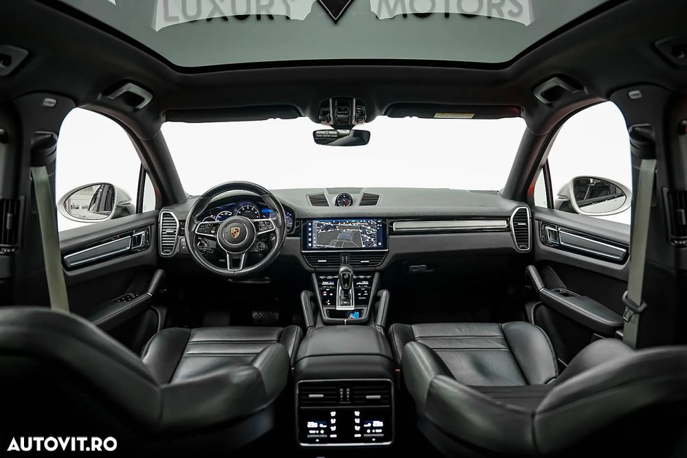 Porsche Cayenne Coupe E-Hybrid Tiptronic S Platinum Edition - 2