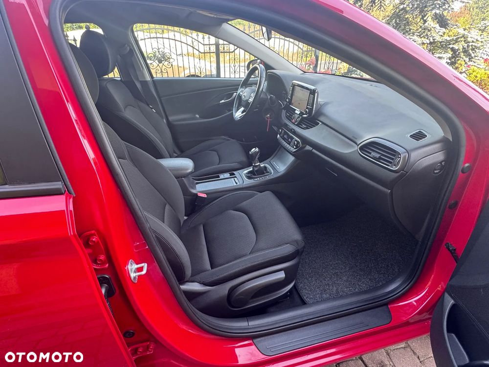 Hyundai i30 i30cw 1.4 Intro Edition - 8