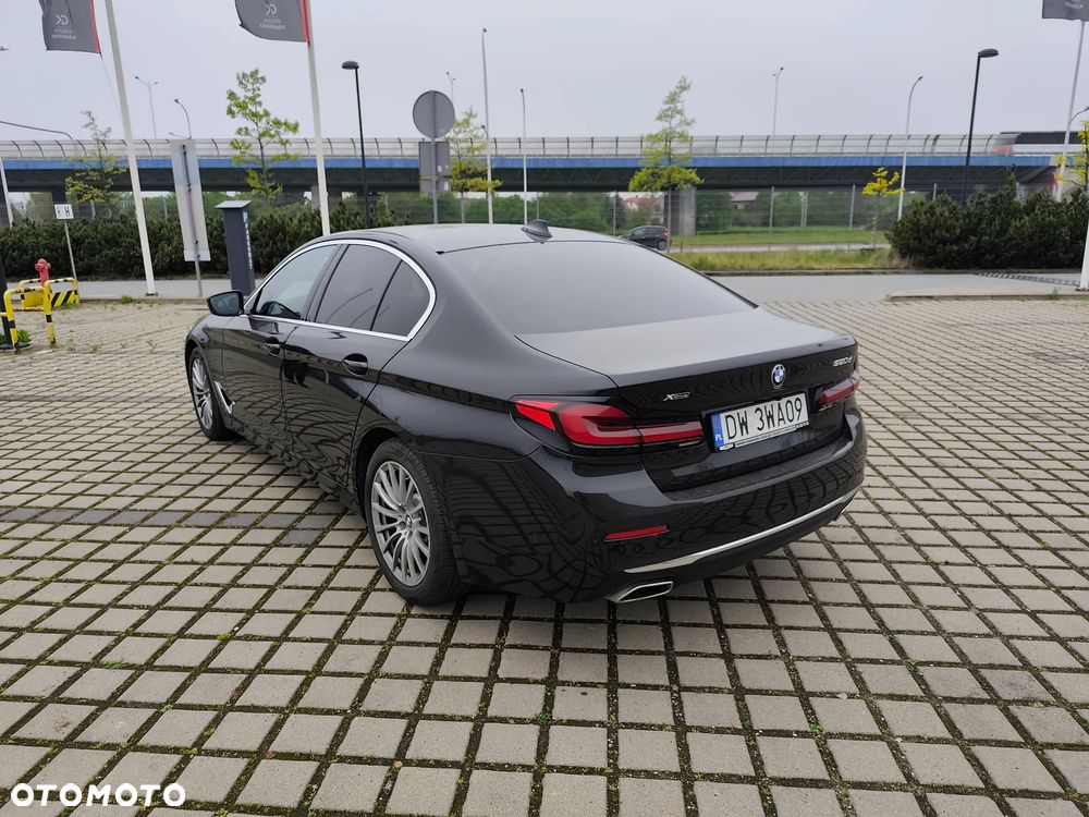 BMW Seria 5 520d xDrive Luxury Line - 4