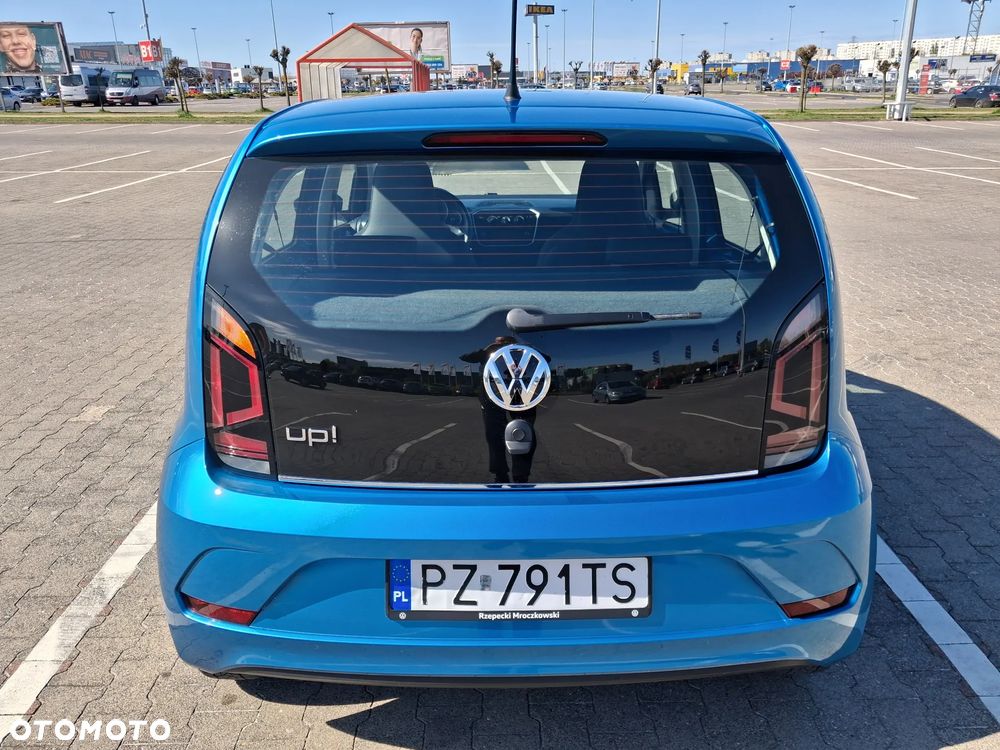 Volkswagen up! 1.0 high - 8