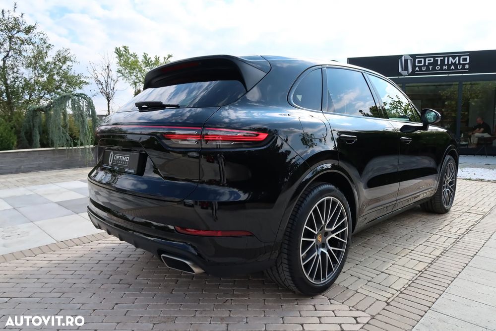 Porsche Cayenne - 7