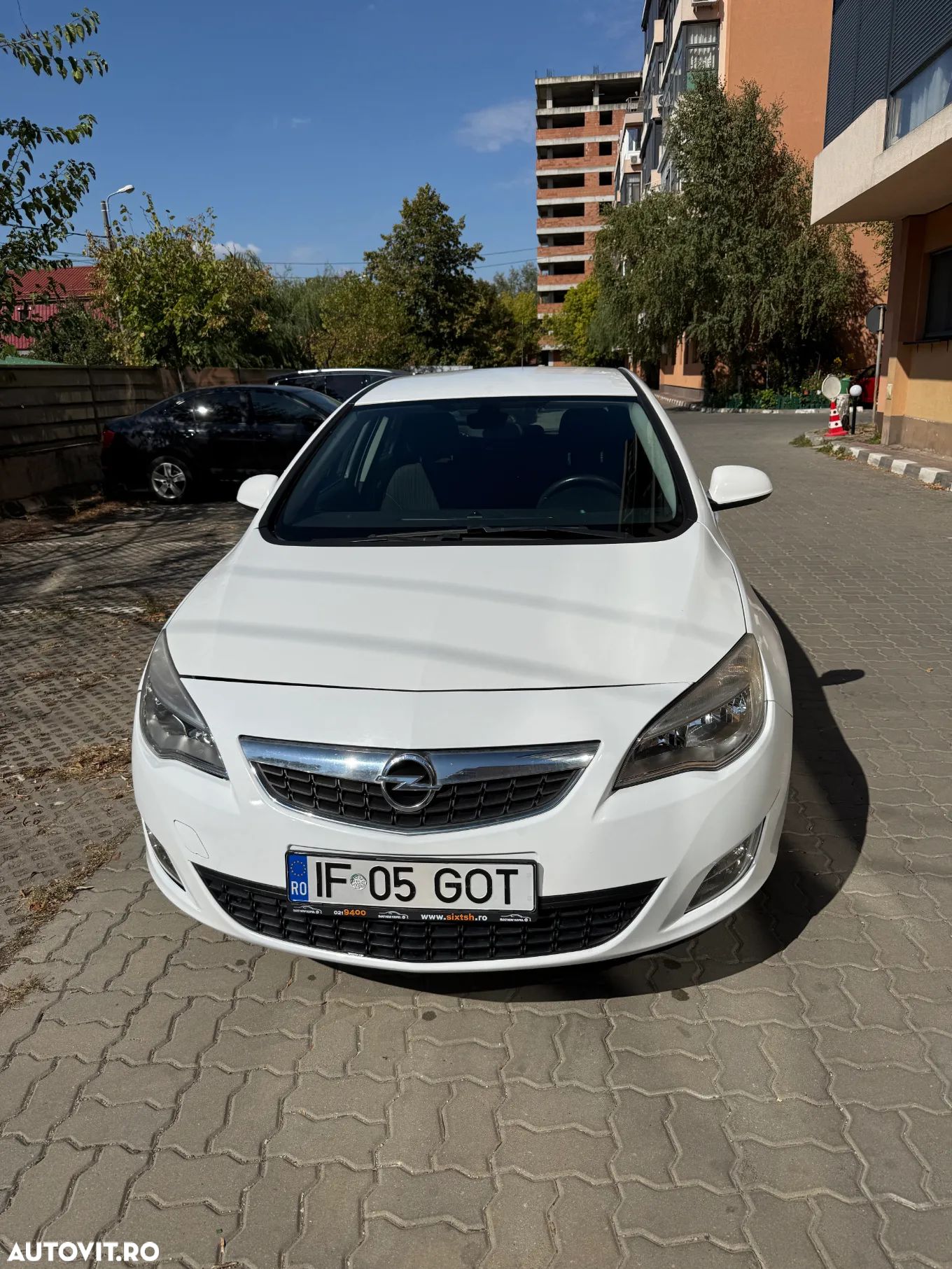 Opel Astra 1.6 Enjoy - 1