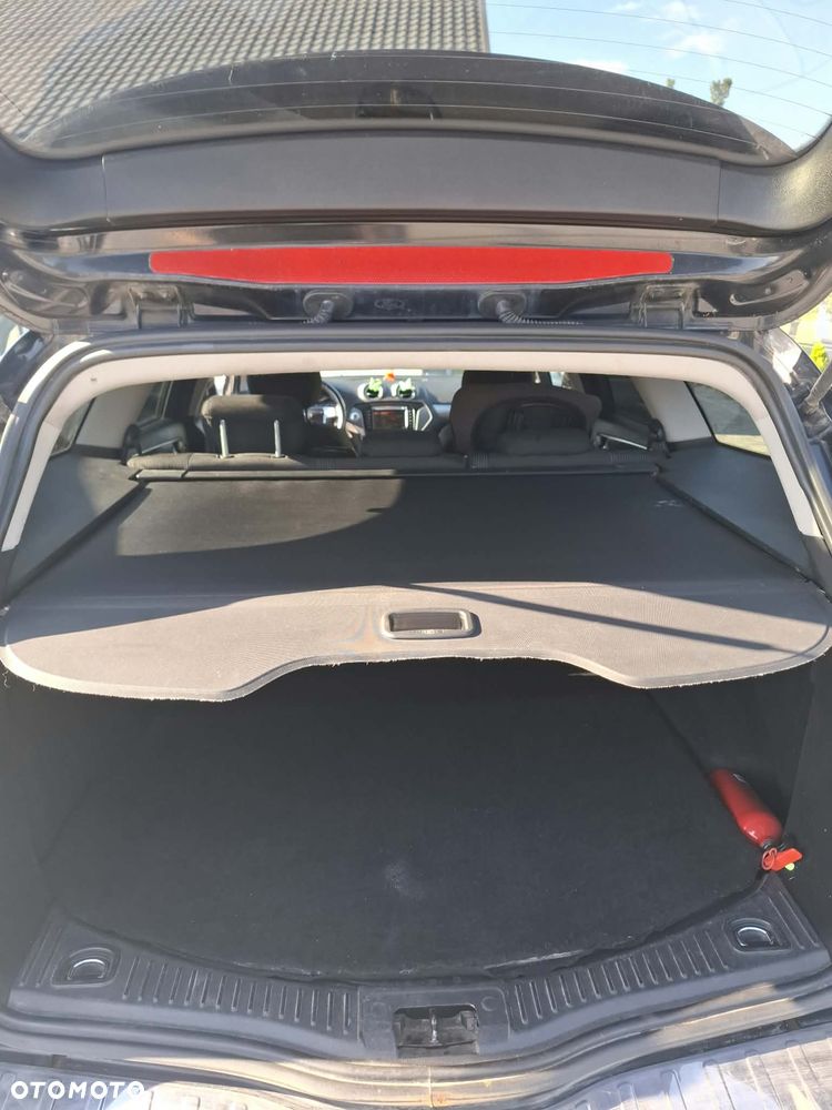 Ford Mondeo - 10