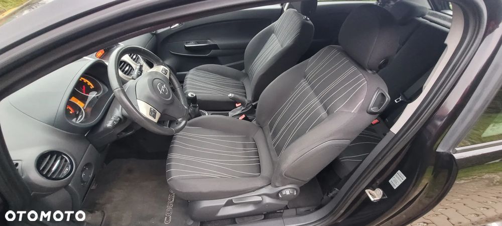 Opel Corsa 1.2 16V Limited Edition - 18