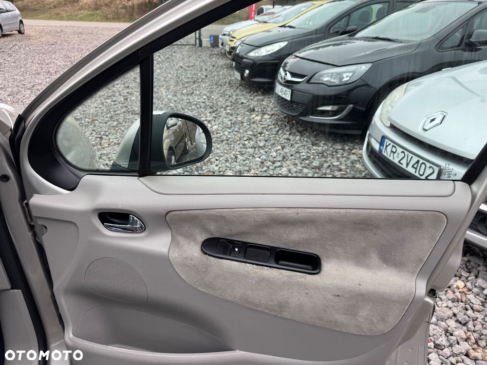 Peugeot 207 1.4 HDi Trendy - 19