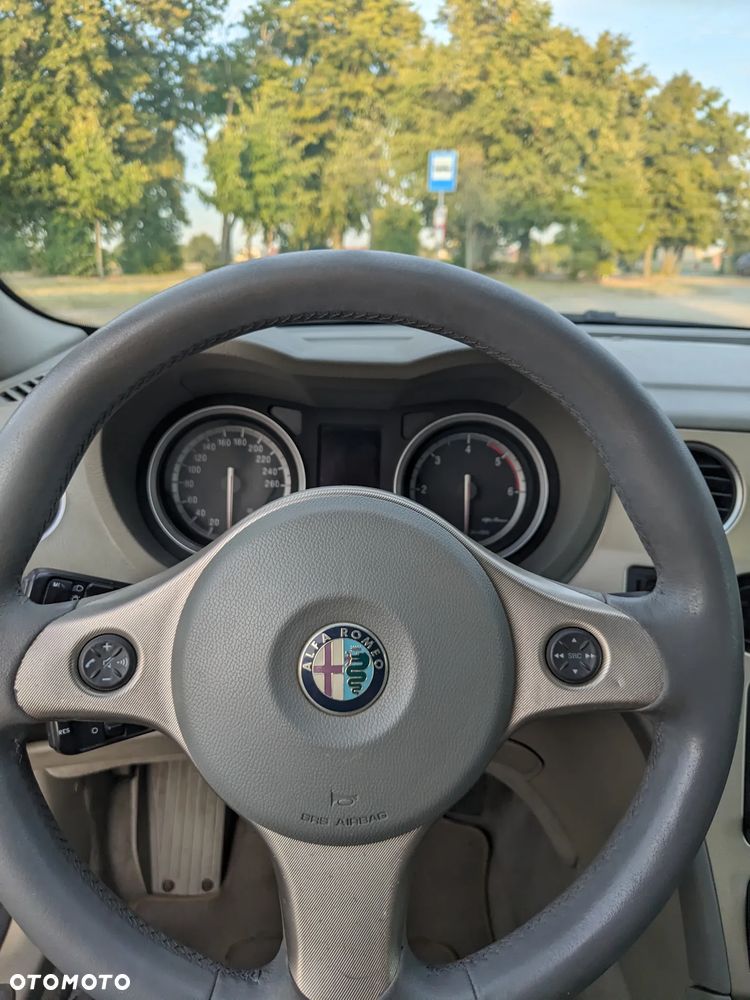 Alfa Romeo 159 1.9JTDM Distinctive - 15