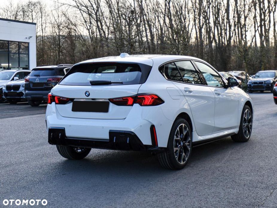 BMW Seria 1 120 mHEV - 3