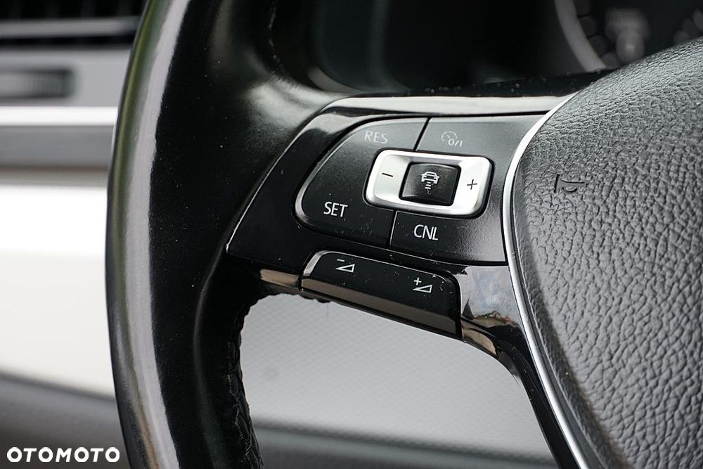 Volkswagen Multivan 2.0 BiTDI L1 Highline 4Motion DSG - 36