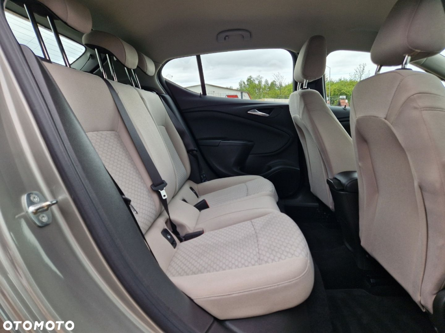 Opel Astra 1.4 Turbo Active - 19