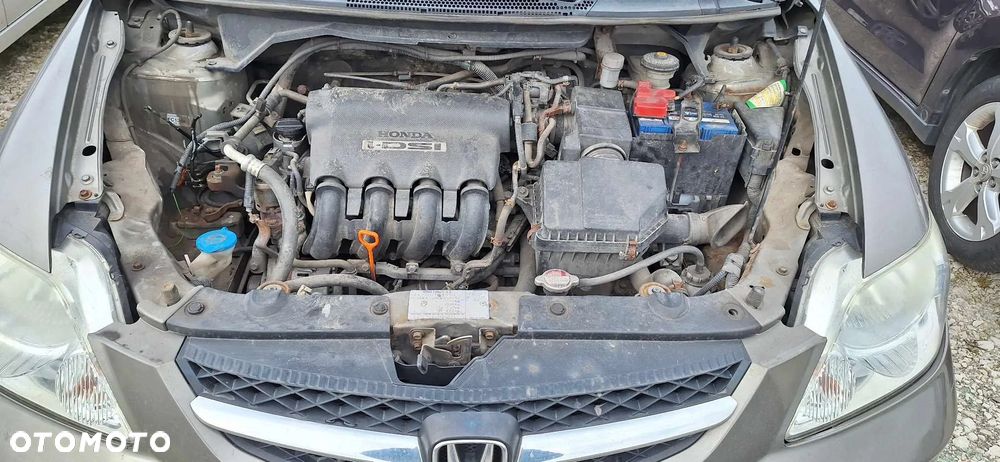 Honda CITY IV lift 1,4 rozrusznik - 1