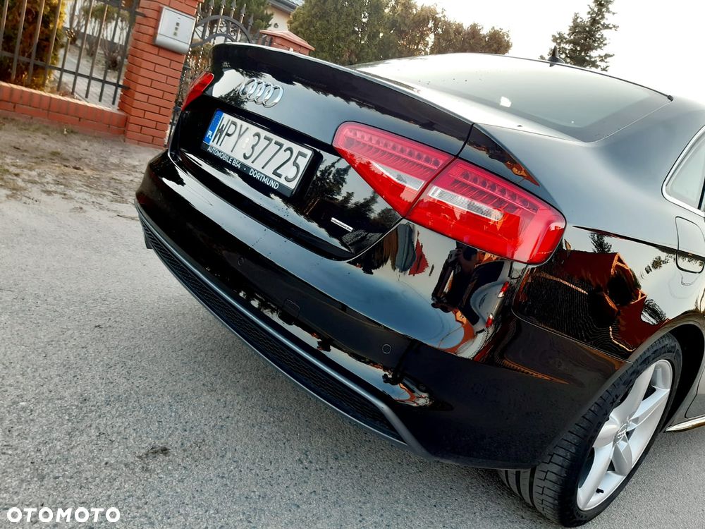 Audi A4 Limousine - 10