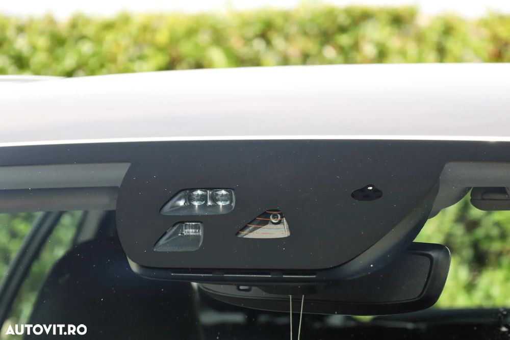 Volvo V60 D6 Plug-In-Hybrid AWD Geartronic Momentum - 24