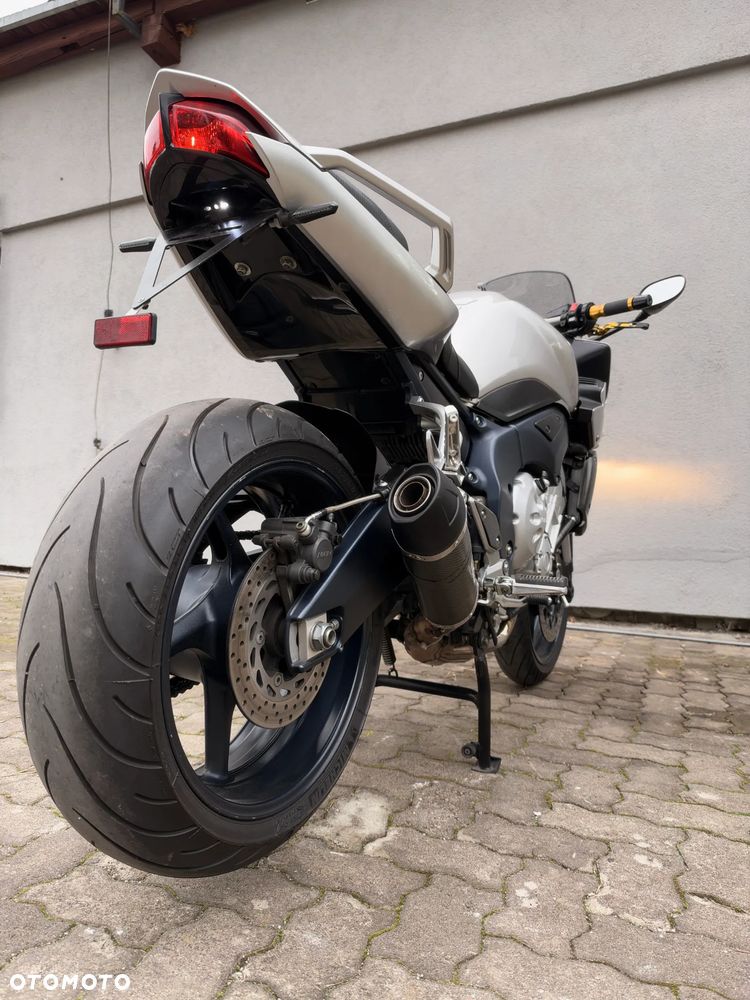 Yamaha FZ - 23